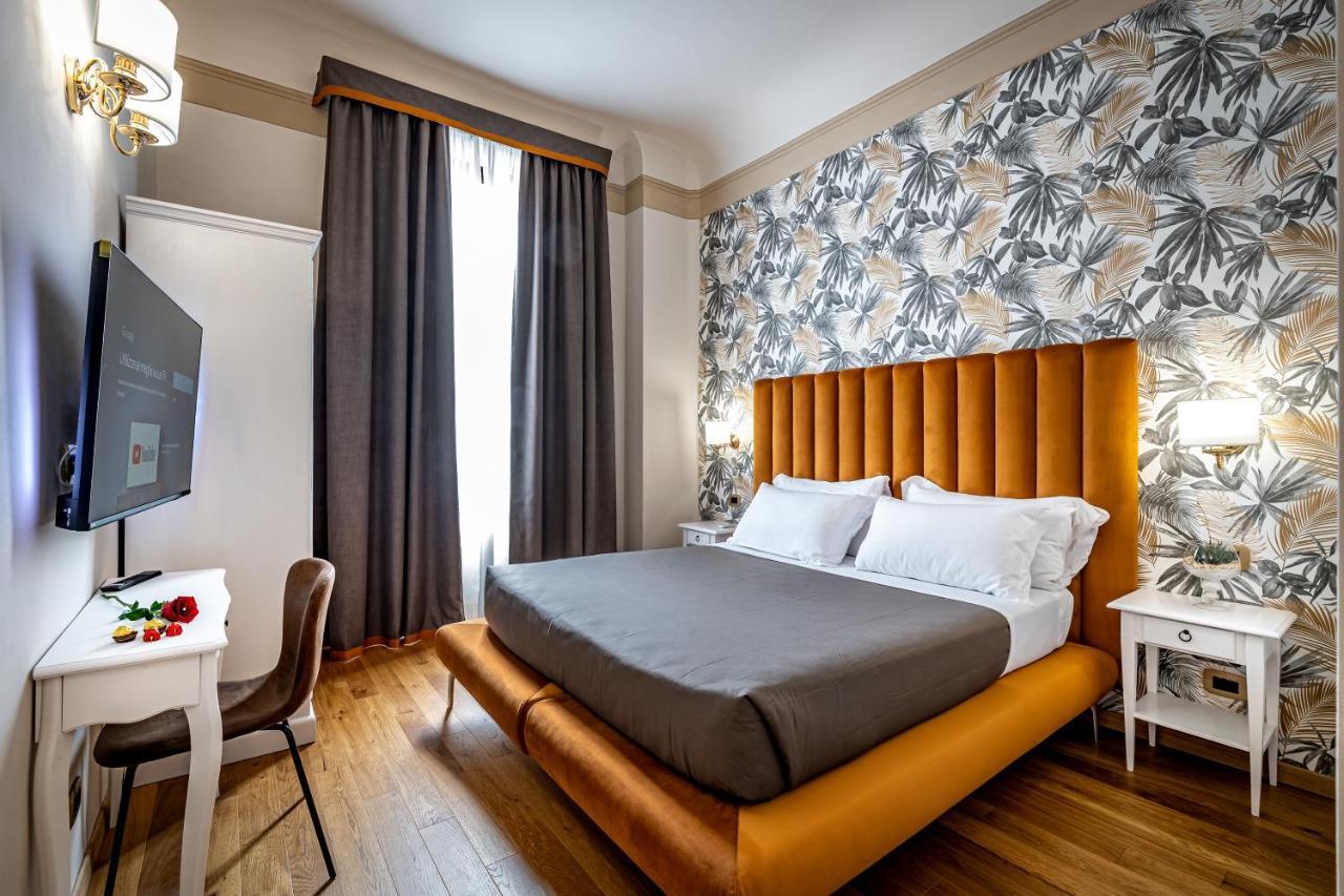 Maison Pitti Firenze Bagian luar foto