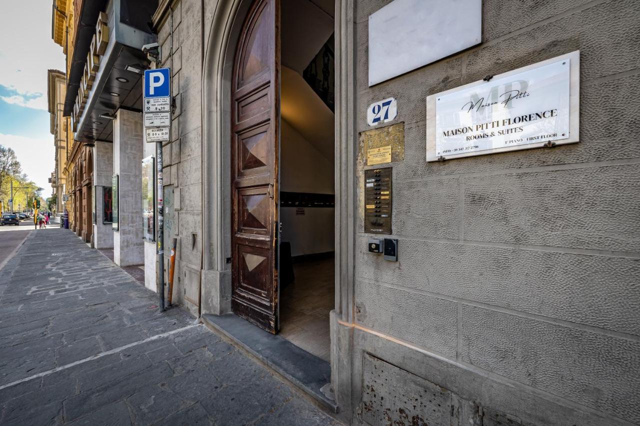 Maison Pitti Firenze Bagian luar foto