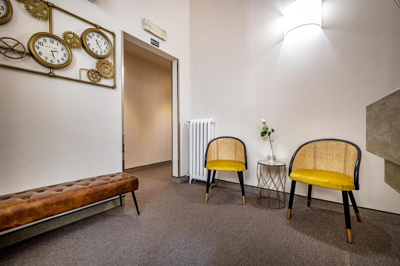 Maison Pitti Firenze Bagian luar foto