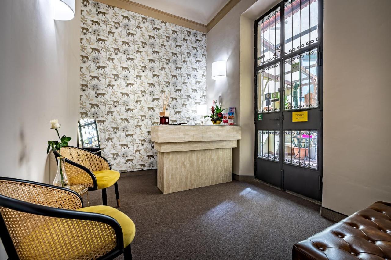 Maison Pitti Firenze Bagian luar foto
