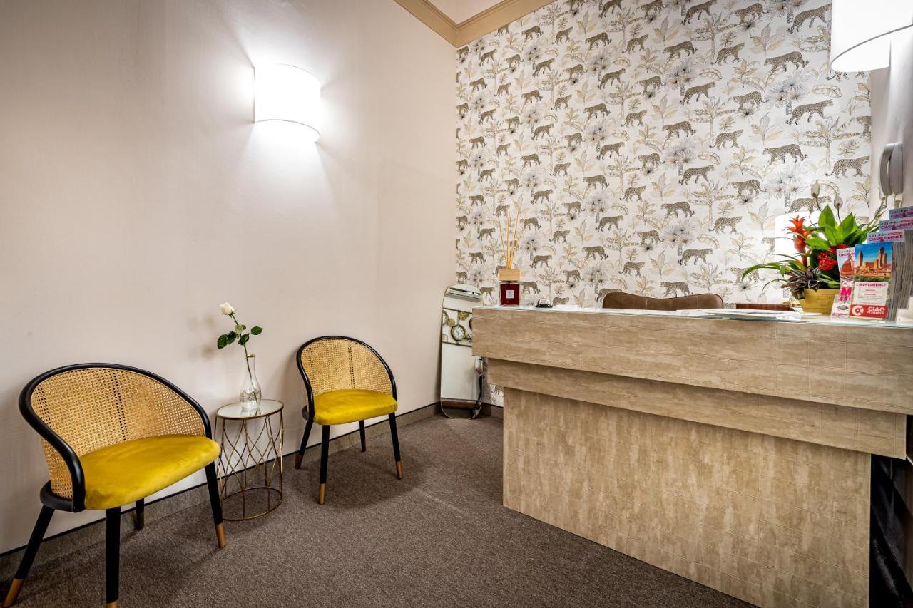 Maison Pitti Firenze Bagian luar foto