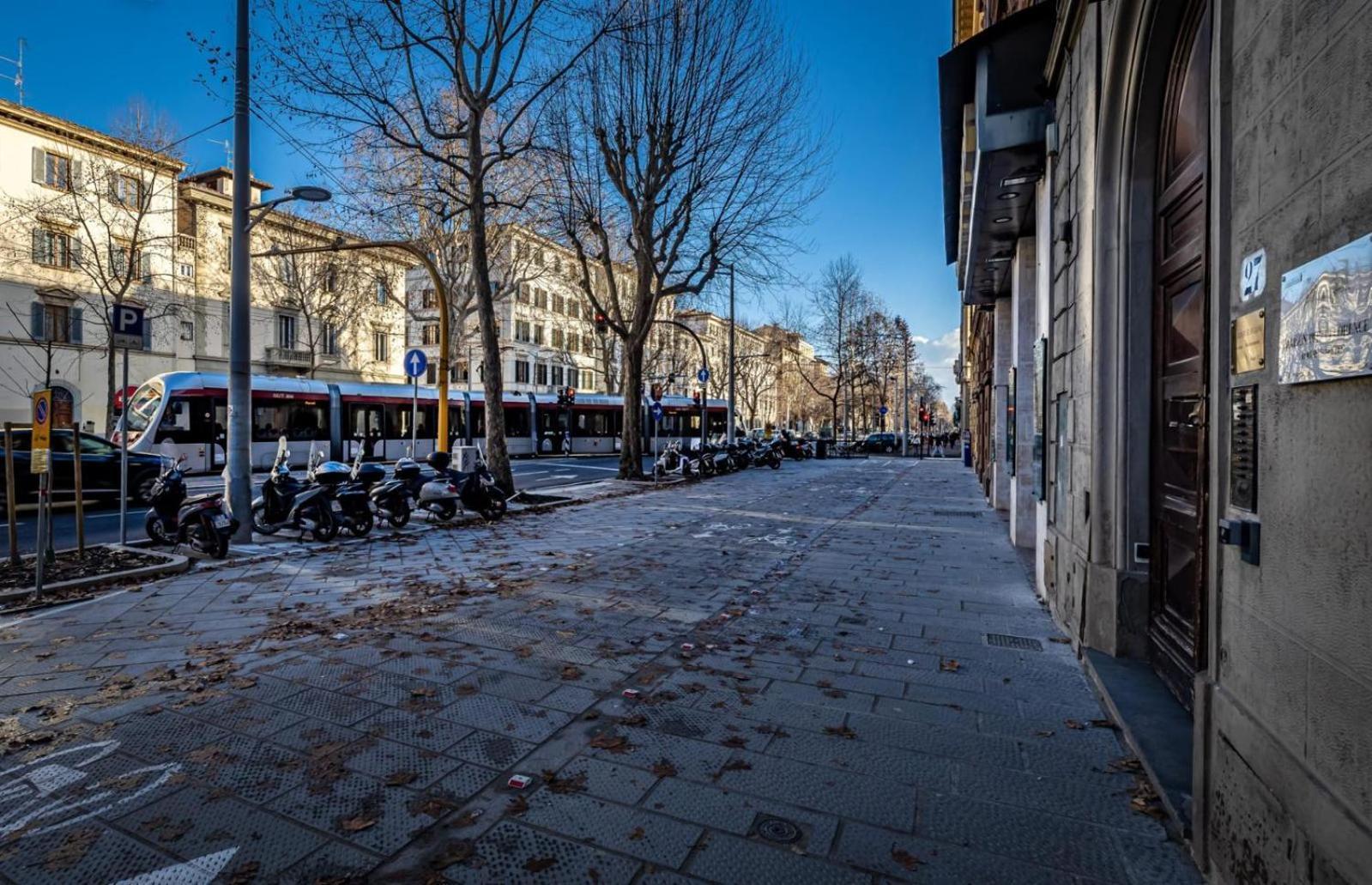 Maison Pitti Firenze Bagian luar foto